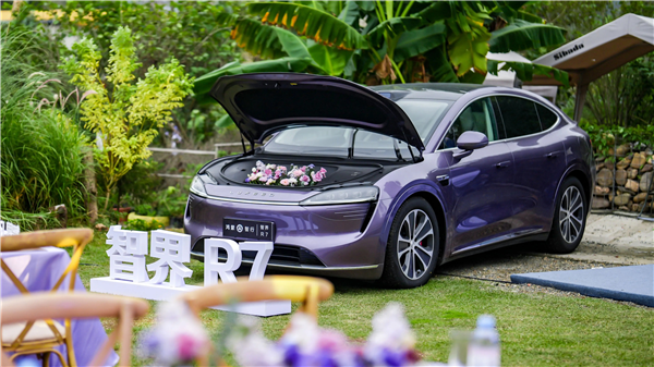 2024：智界R7大定超3萬(wàn)！Model Y會(huì)越來(lái)越難賣(mài)