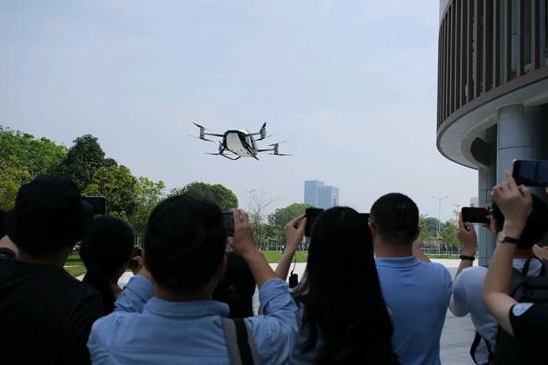 低空經(jīng)濟網(wǎng)2024| 飛行汽車離我們有多遠
