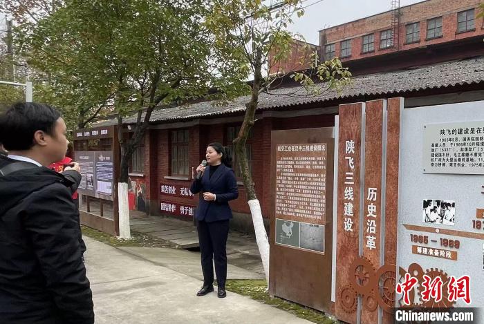 2025： 中國(guó)預(yù)警機(jī)“空警-500”為何被稱為“空中帥府”？