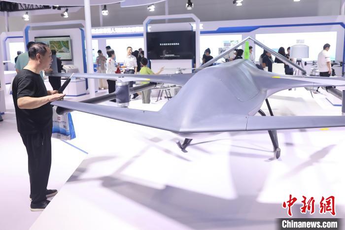 低空經濟： 無人機“炫技”北京科博會 競逐低空經濟新賽道