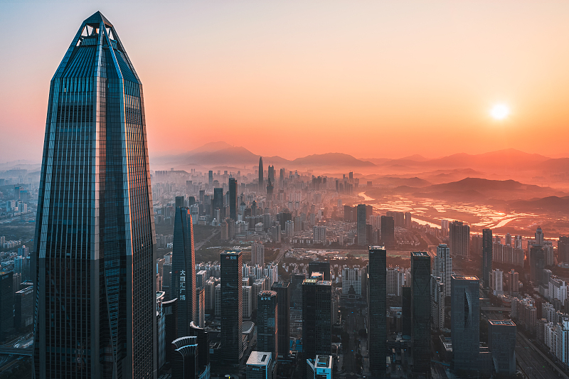 2025低空經(jīng)濟(jì)： 理解城市｜深圳特區(qū)建立44周年：一座有韌性的城市是何模樣