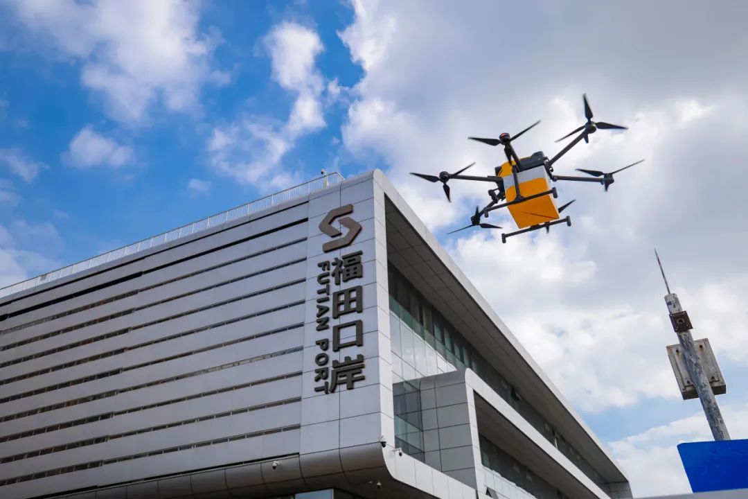 低空： 多地競逐低空經(jīng)濟！離地1000米，誰在“領飛”？