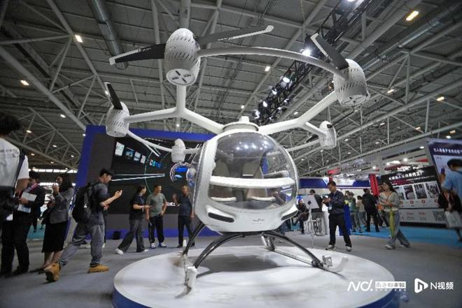 2025低空經(jīng)濟(jì)報(bào)： 破解低空管控等基建難題，低空經(jīng)濟(jì)高交會(huì)上蓄勢(shì)“高飛”